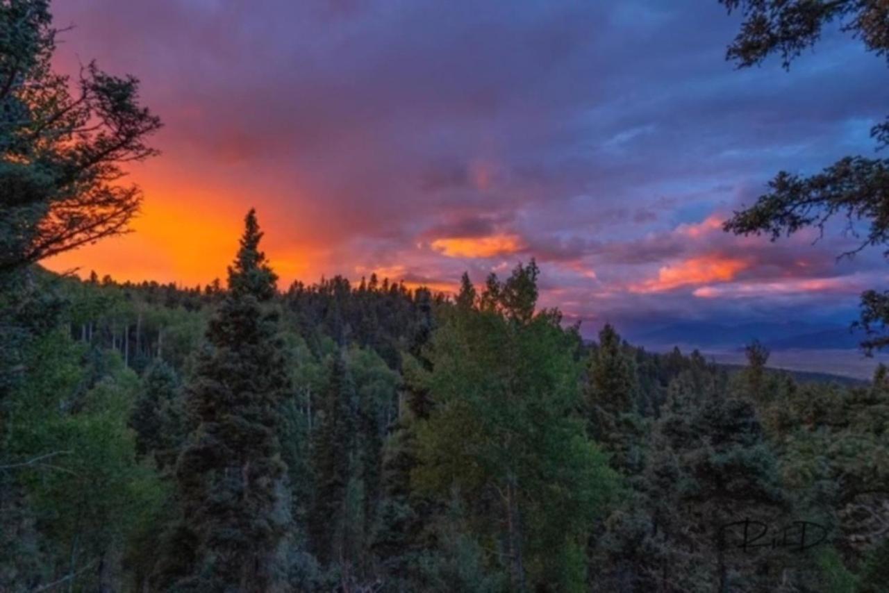 Ridgewalk Treehouse Bed & Breakfast Angel Fire Eksteriør bilde